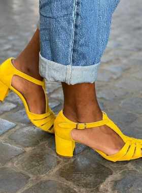 外贸款2025年夏季高跟圆头大码40-43绒面中空女士扣带凉鞋