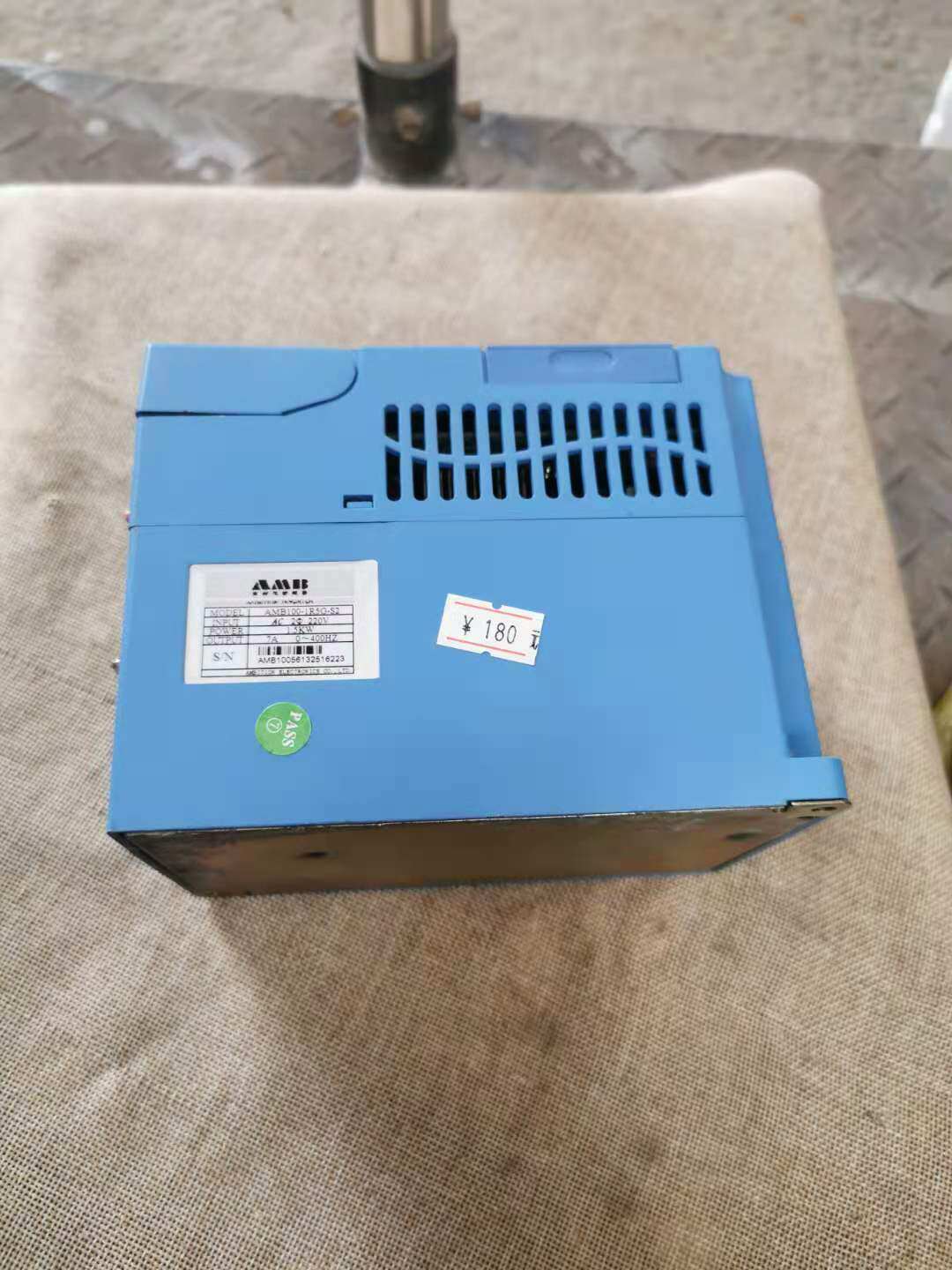 安邦信变频器amb100-1r5g-s2 1.5kw 220v 现货实物图包好