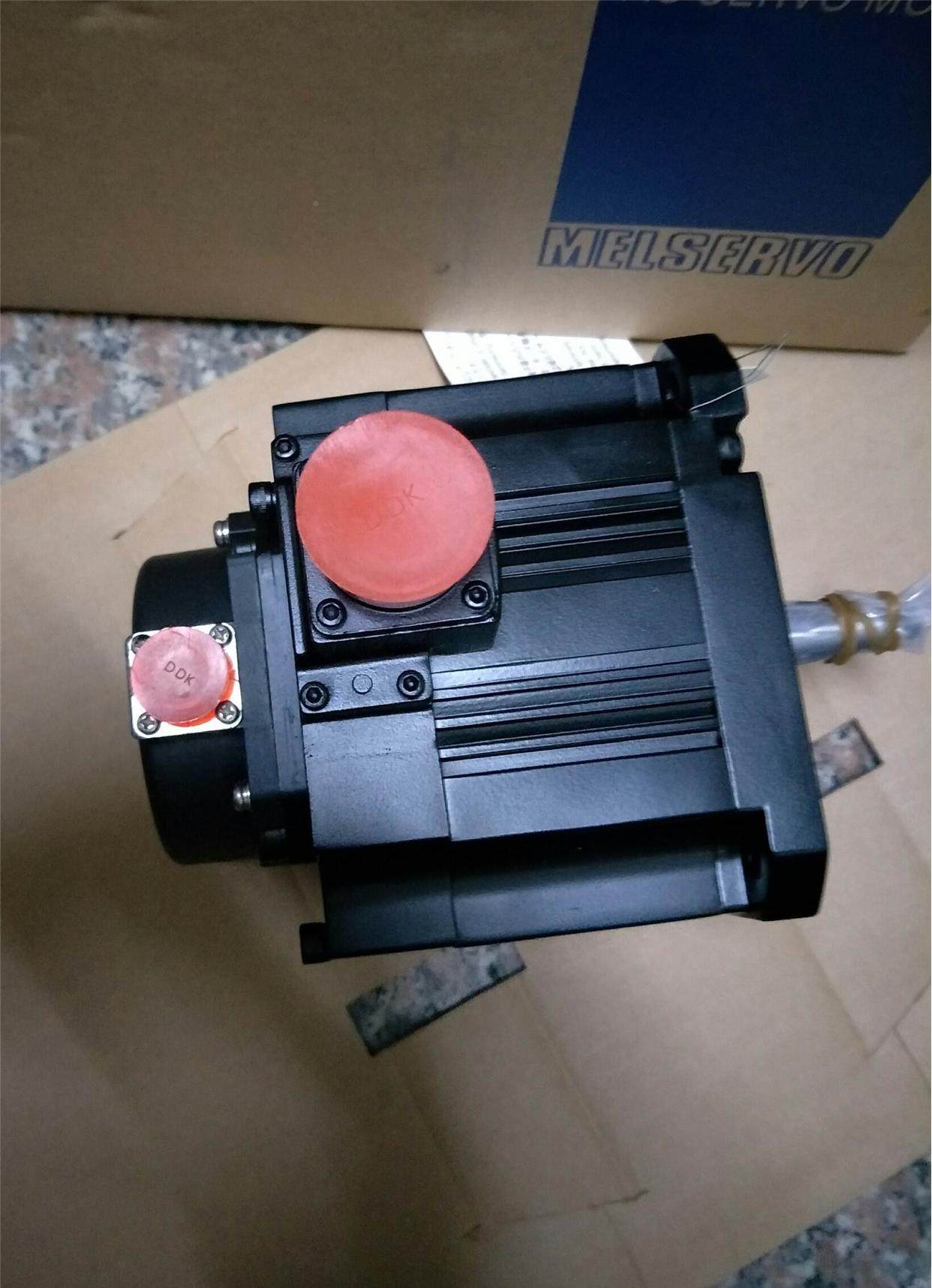 三0菱伺服机h hhf-h104tf-14t-电a48