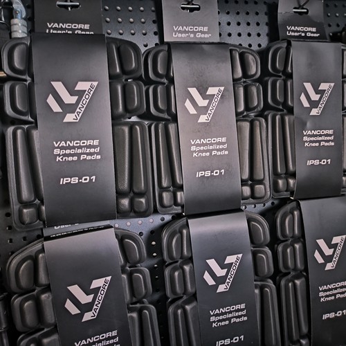 VANCORE品牌专用户外战术维修可裁剪CE防护内置护膝