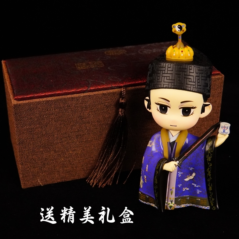 武当山紫袍道长手办摆件桌面装饰小手办龙虎山道士公仔娃娃礼物