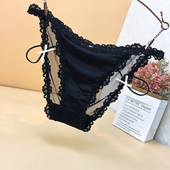 日系少女心柔柔缎面贴肤纯欲性感蕾丝薄款 自带腿环透气女内裤