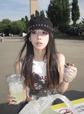 暗黑铆钉骷髅头平顶棒球帽子女复古嘻哈辣妹y2k百搭显脸小鸭舌帽