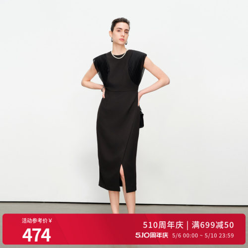 黑色无袖连衣裙