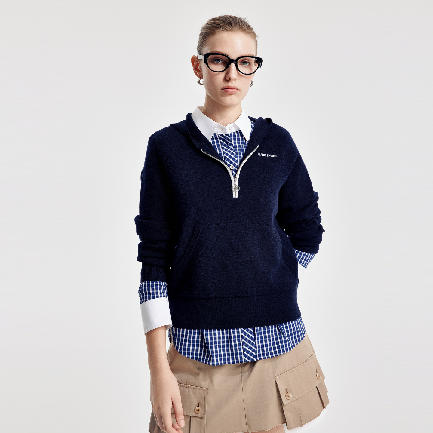 婉甸2026春季新品学院蓝连帽毛织套头衫H型长袖羊毛衫1251W07SX2