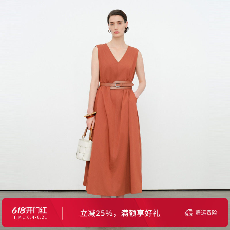 婉甸2026夏季新品雅丹橘无袖V领连衣裙宽松型休闲A字裙1252N05RS2