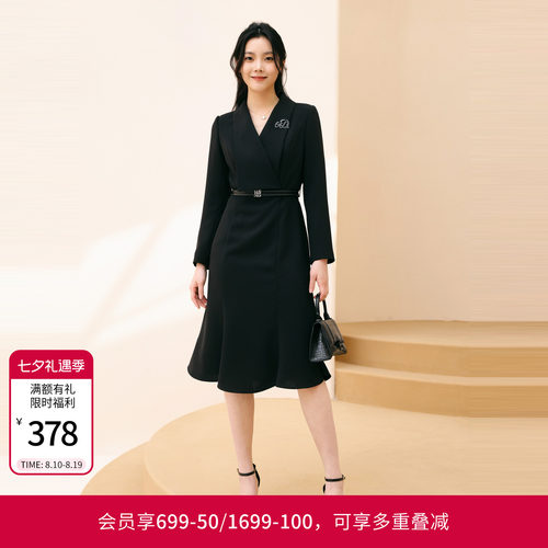 黑色长袖连衣裙