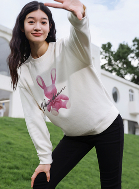 婉甸冬季新品米白圆领印花长袖卫衣1234Y05DS4