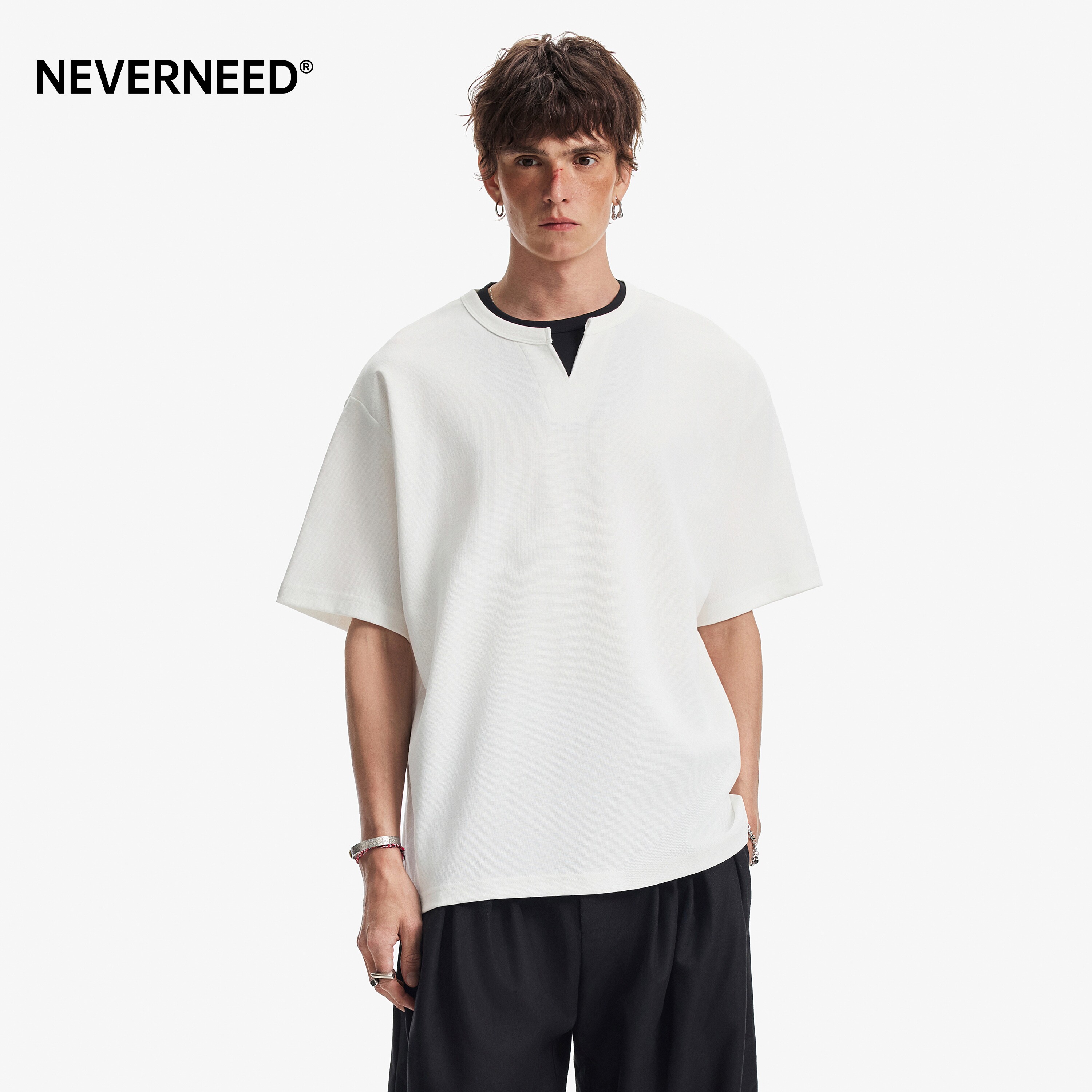 NEVERNEED假两件V领短袖T恤男图片