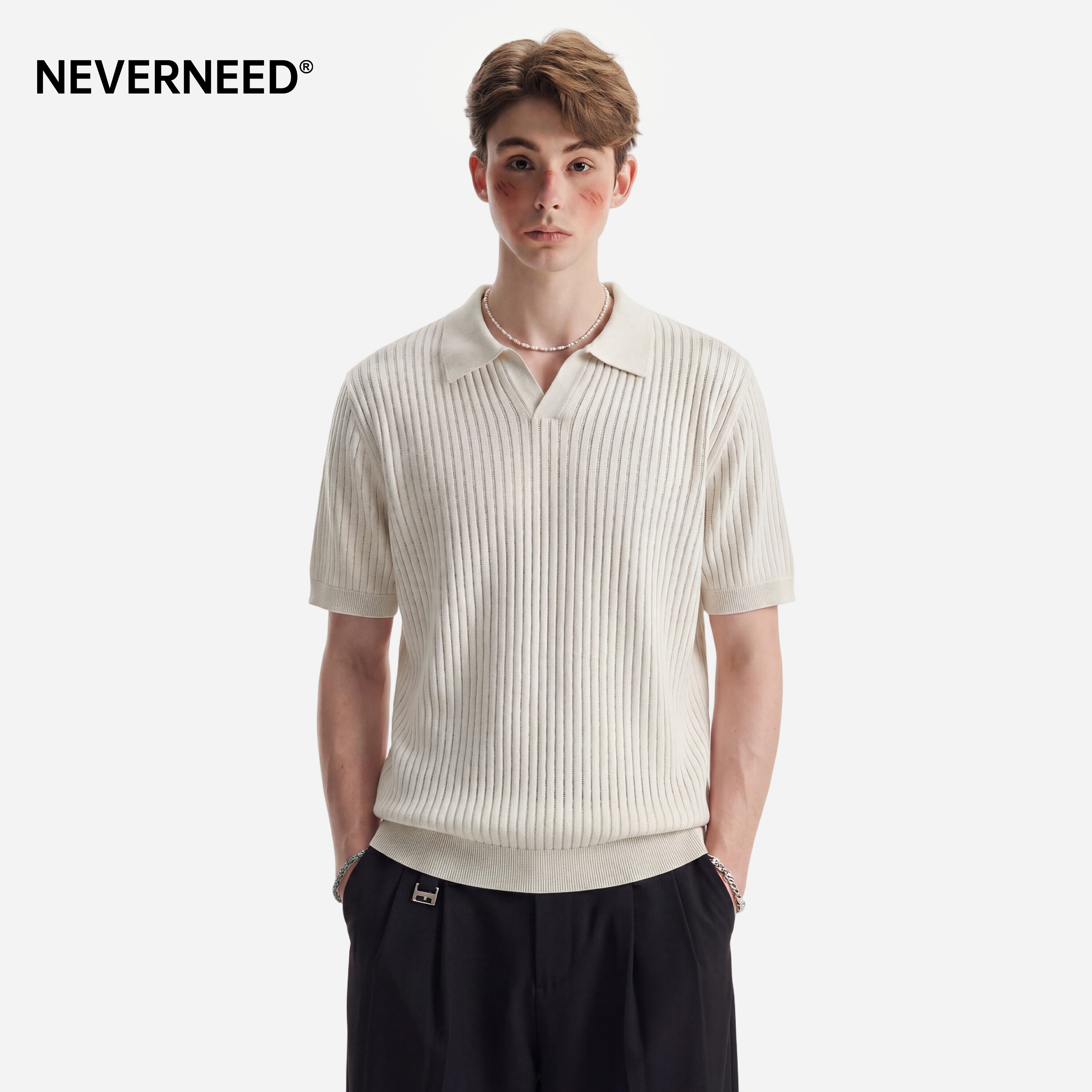 NEVERNEED肌理感条纹V领短袖T恤图片