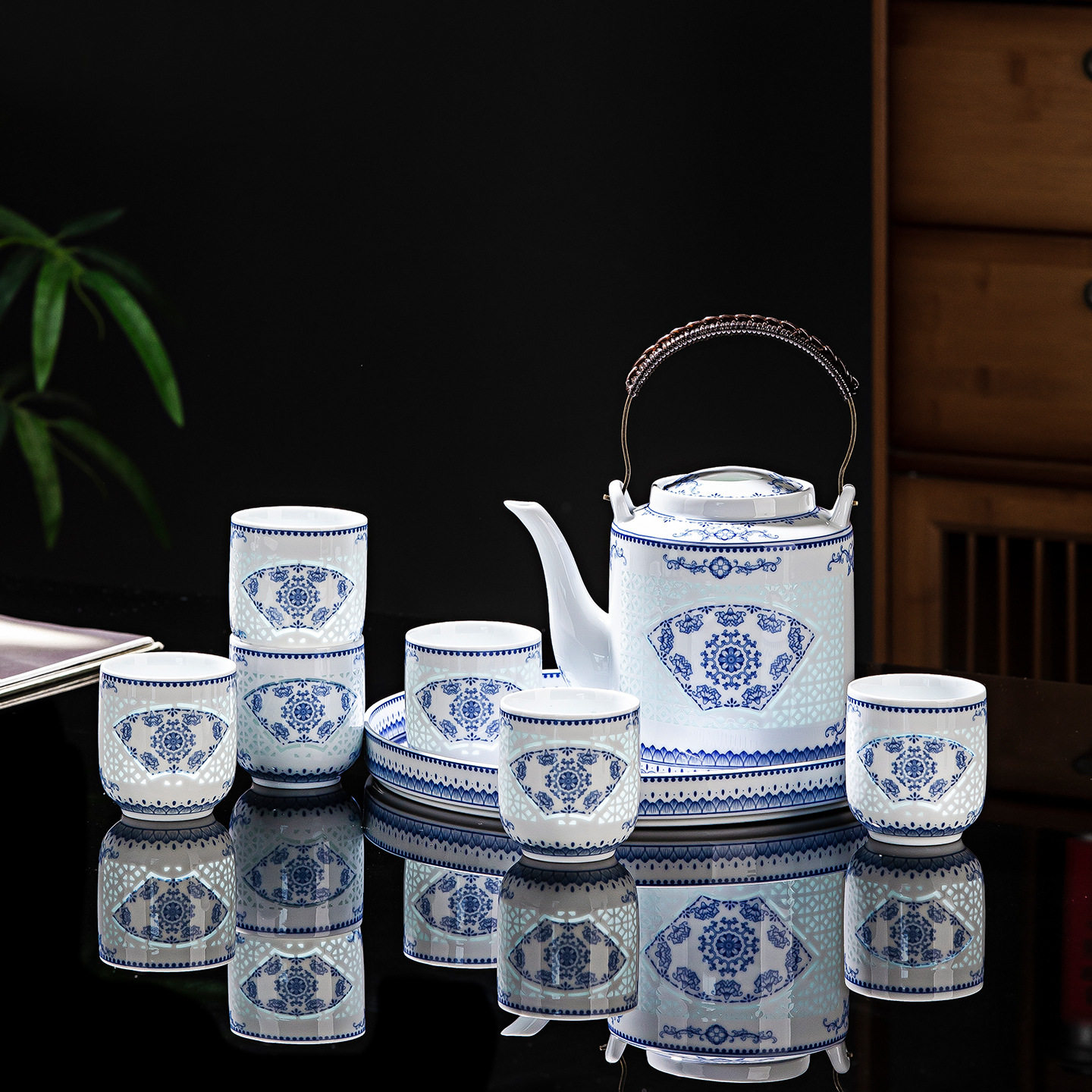 景德镇茶具套装家用会客中式青花瓷陶瓷提梁壶茶壶茶杯茶盘组合