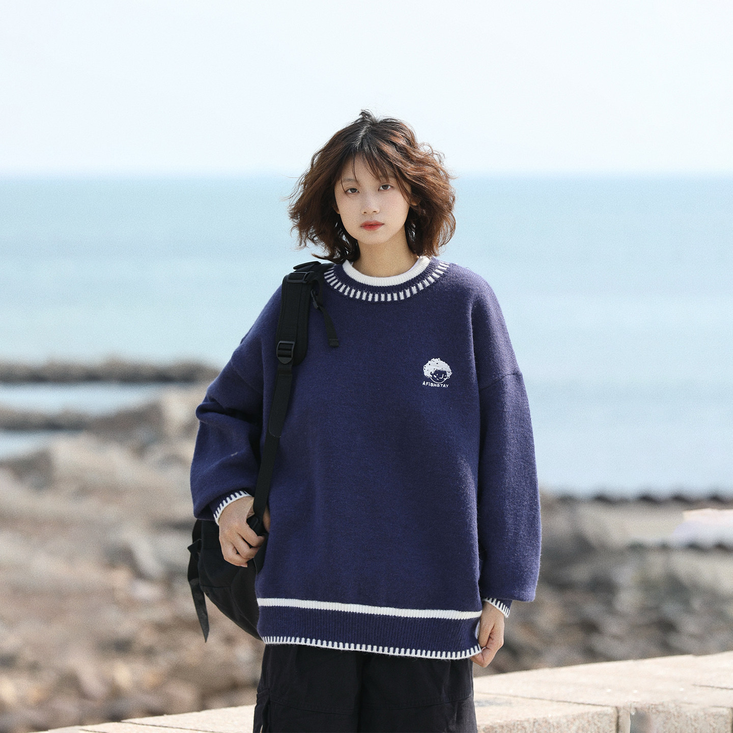 阿于呆原创重磅刺绣套头圆领毛衣