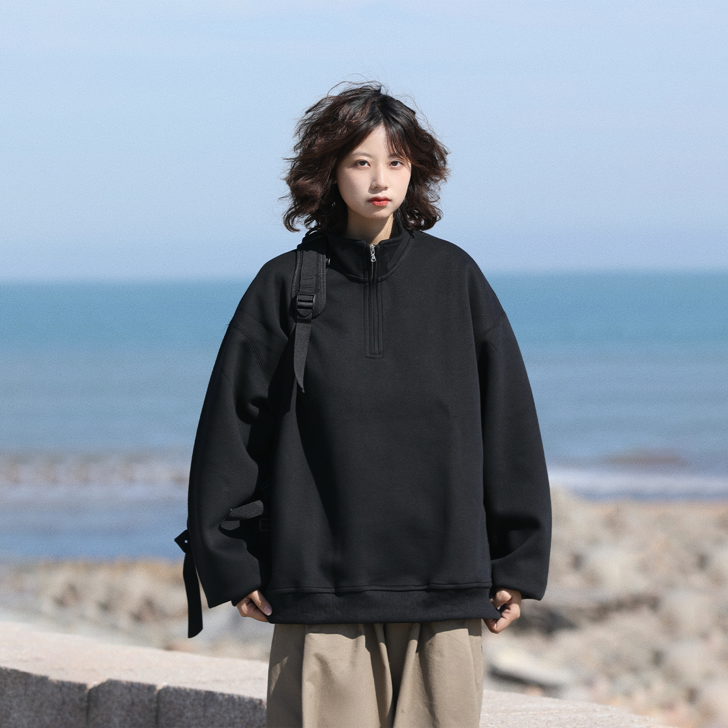 阿于呆简约半拉链套头立领卫衣