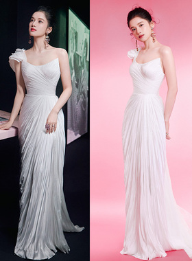 张婧仪活动同款白色礼服裙百褶裙单肩斜肩无袖新娘婚纱抹胸连衣裙