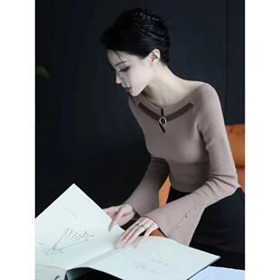 秋冬独特复古一字领针织打底衫女内搭设计感辣妹露肩喇叭长袖上衣