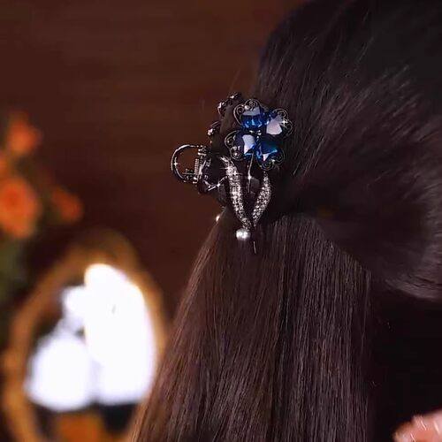 其他抓夹金属轻奢四叶草鲨鱼夹女