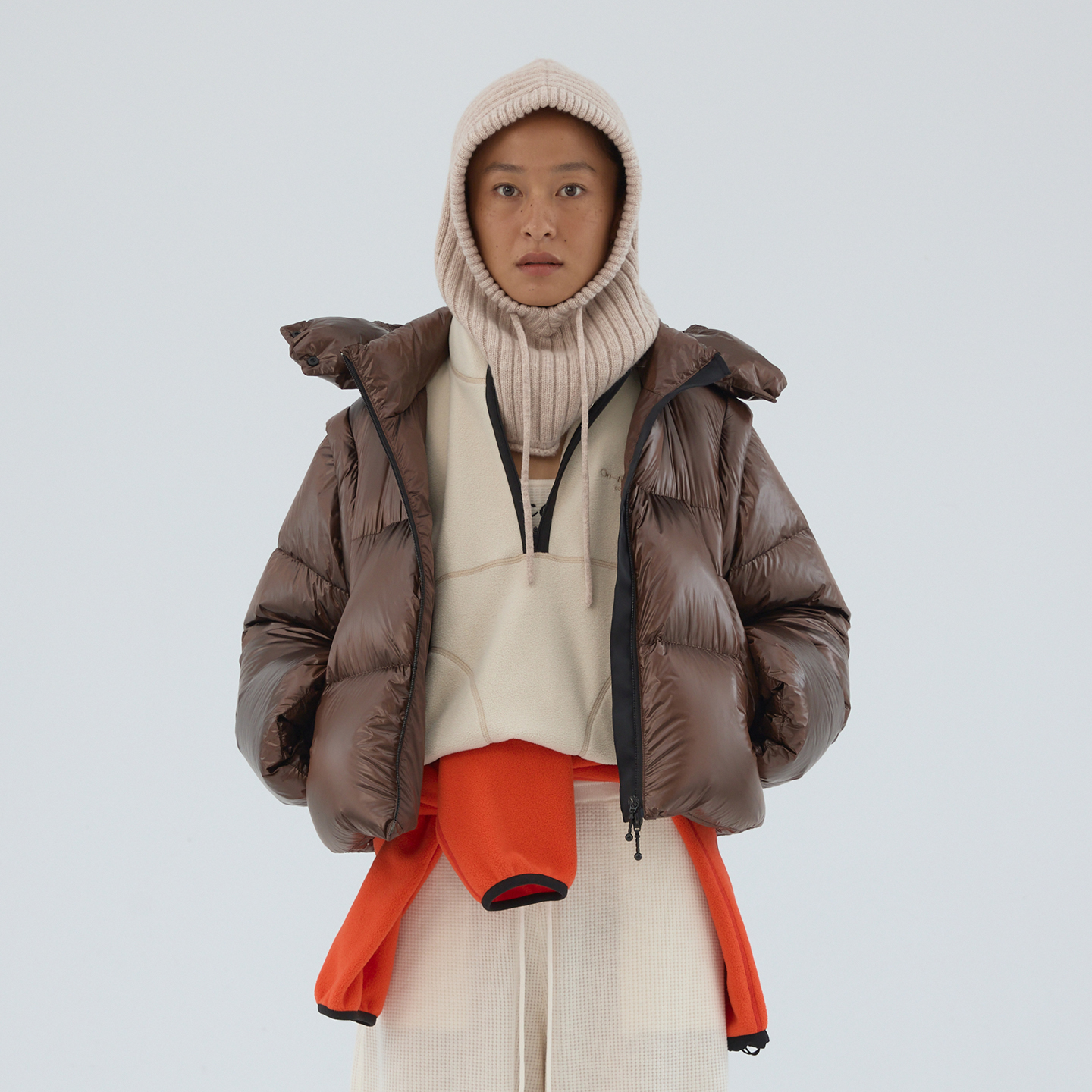 【COMMXN COMMXN】hug 2025秋冬新款度假系列轻旅两穿亮面羽绒