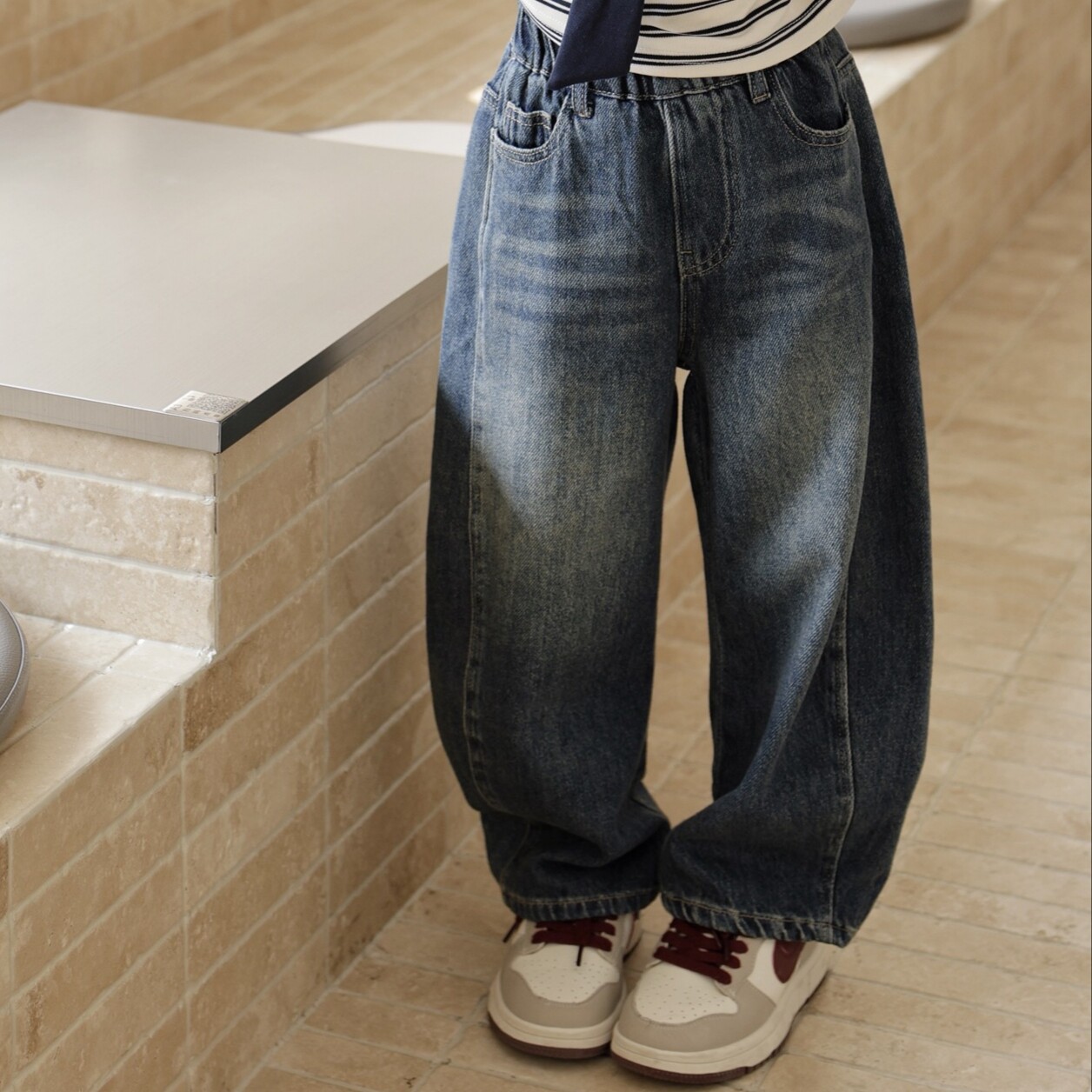 26春夏儿童新款女童复古水洗做旧阔腿弯刀牛仔裤宽松百搭休闲裤子