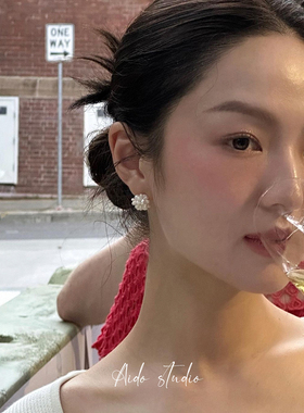 新中式复古天然淡水巴洛克珍珠耳钉2024新款荷静同款花朵耳环耳饰