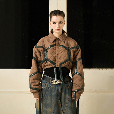 足球纹路夹棉拼接撞色短款外套