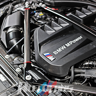 BMW宝马G80 M4 G82 M4专用改装CR Racing加强碳纤维机舱顶巴