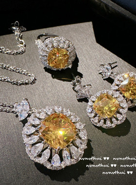 辛德瑞拉鹅黄轻奢璀璨宝石花朵项链 镀18K金黄锆石气质宴会戒指女