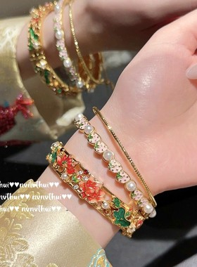 织纹雕金荷花珐琅石手镯古董感镀18K金 小花莲藕金豆豆坨坨手链女