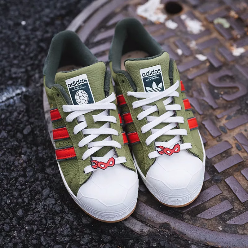 阿迪达斯adidas TMNT Superstar SHELLTOE忍者神龟40周年板鞋男女