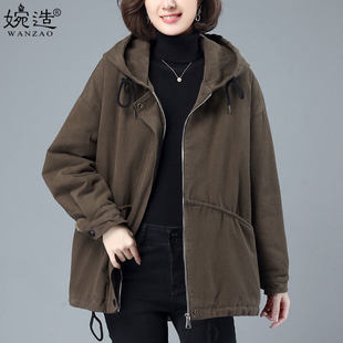 加绒保暖外套中年新款派克羊羔棉服加厚大码毛冬季棉衣宽松女妈妈