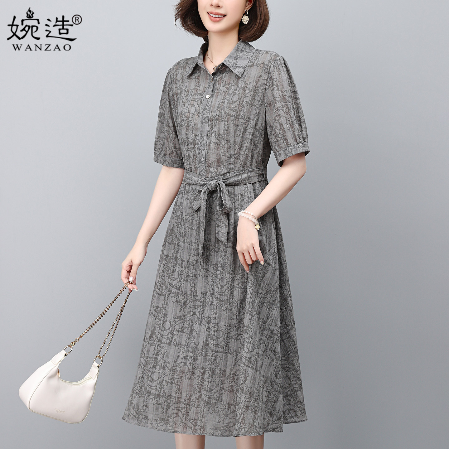 新款收腰女中夏季雪纺薄款妈妈2026长款裙子衬衫连衣裙中老年显瘦