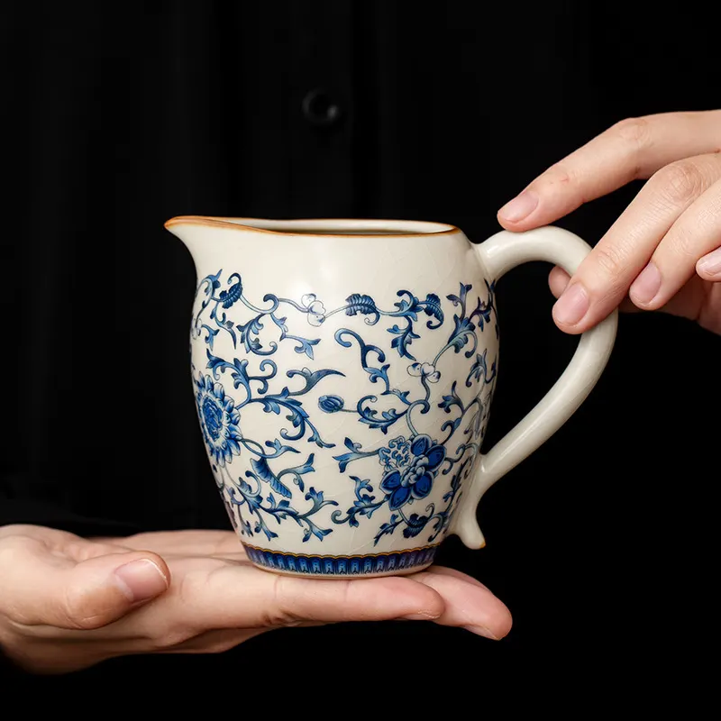 汝窑青花缠枝莲美人公道杯功夫茶具陶瓷茶海家用单个分茶器公杯
