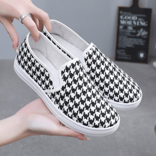 新款老北京布鞋女舒适防滑透气软底轻便百搭千鸟格休闲帆布鞋女子