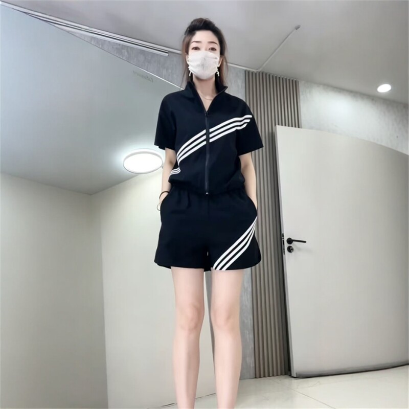 夏季新款女士休闲套装短袖拉链上衣松紧腰短裤时尚洋气速干两件套