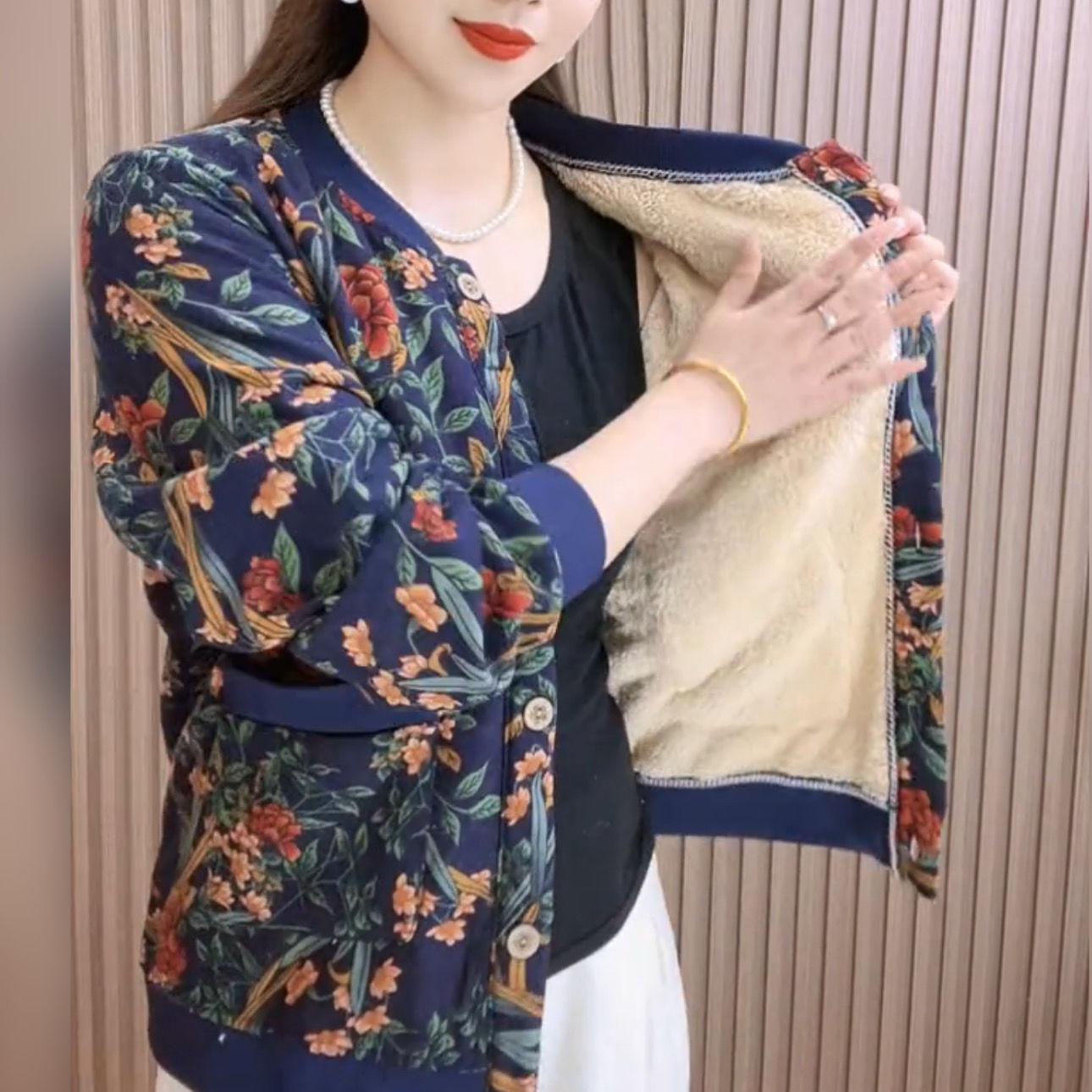 妈妈春秋外套新款时尚加绒洋气宽松保暖百搭开衫碎花休闲夹克上衣