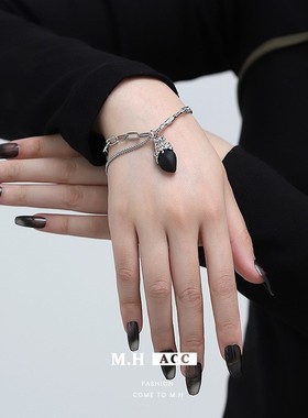原创暗黑风手链女气质高级感小众设计手串韩式嘻哈辣妹手饰