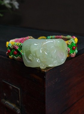 天然和田玉青海料翠色荷花手链