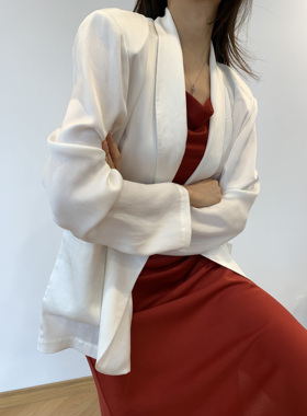 Garbociaga龍喜儿 C位之选  醋酸廓形感设计薄款西装外套2120