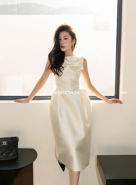 Garbociaga龍喜儿 白衣天使 高级感仿丝毛褶皱高腰无袖连衣裙2167