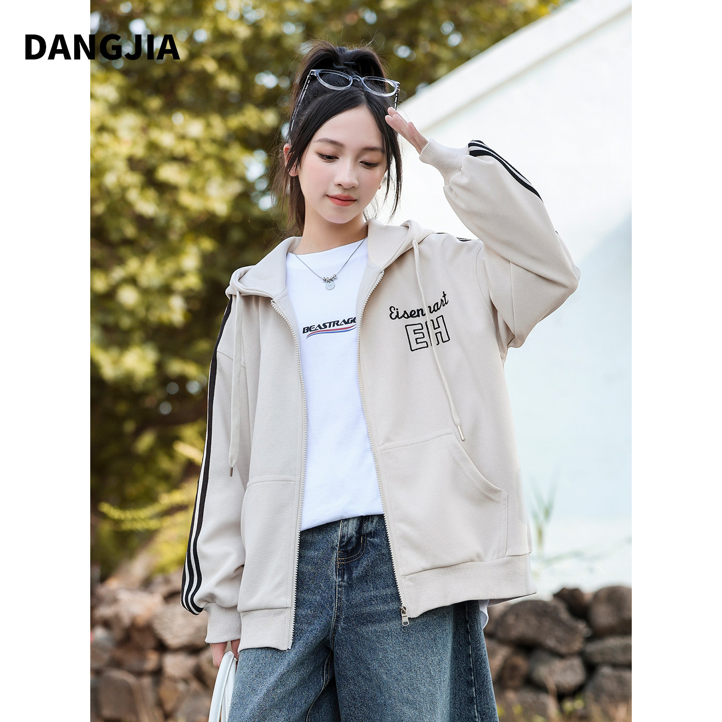 女大童外套春秋装2026新款初中生休闲运动连帽宽松卫衣上衣青少年