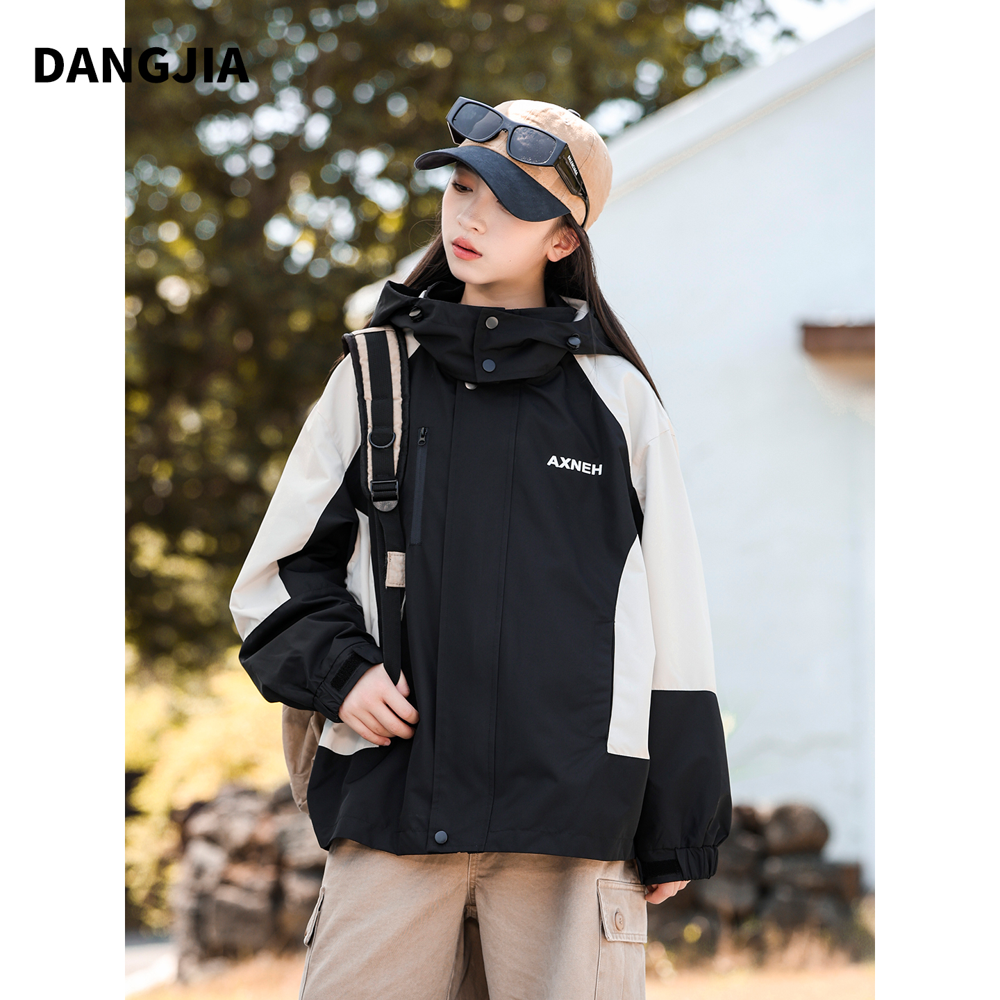 女大童春季洋气时尚冲锋衣