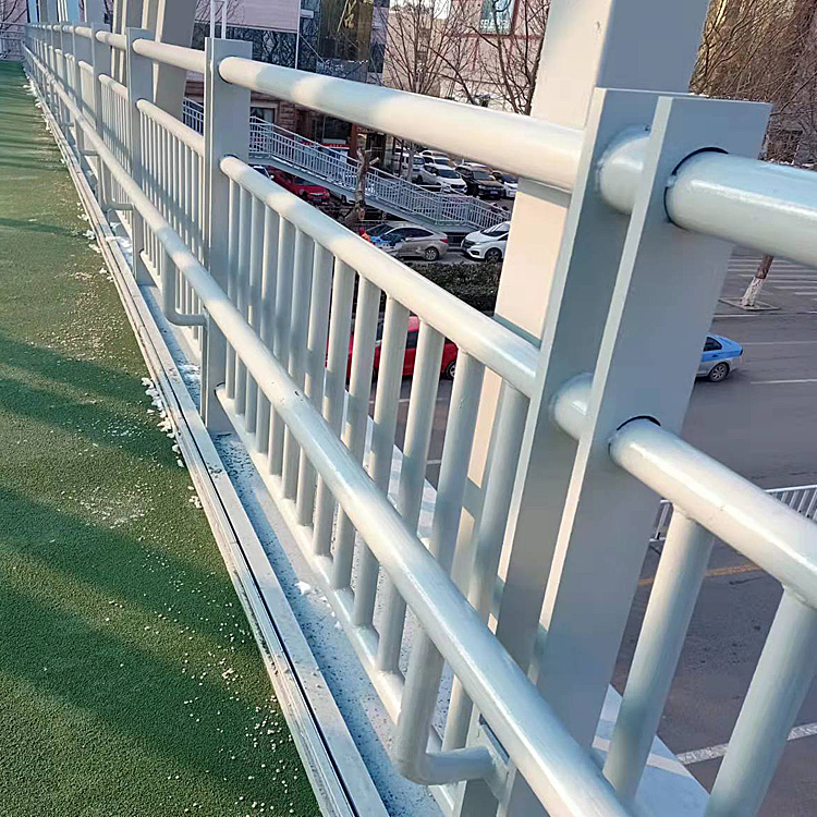 立交桥防撞护栏灯光护栏