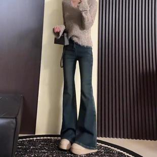 小个子超好看的裤子女2025新款冬加绒加厚蓝色显瘦修身微喇牛仔裤