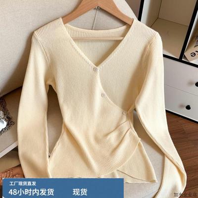 韩系气质V领不规则长袖针织衫女秋季新款设计感修身百搭褶皱上衣