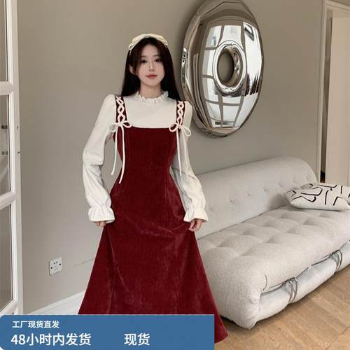 法式高级感红色连衣裙女秋冬巨好看大码胖mm灯芯绒假两件背带裙子