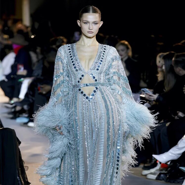 Zuhair Murad 蓝色V领露腰蝴蝶袖遮肉显瘦钉珠羽毛红毯走秀晚礼服