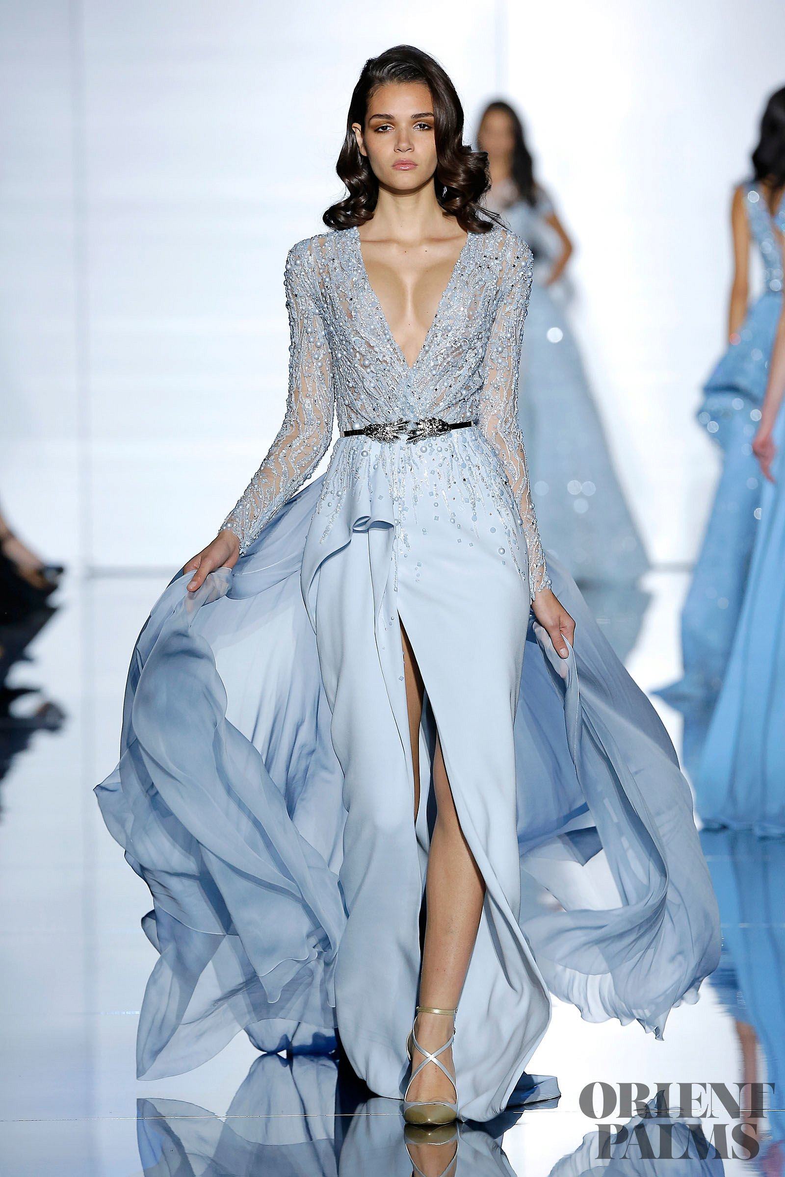 10年老店 蓝色v领长袖开叉主持走秀模特演出年会晚礼服新娘敬酒服