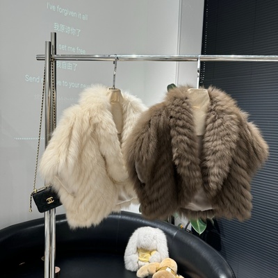 黑标狐狸毛廓形落肩马