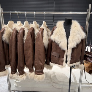 焦糖可颂 毛毛皮草羽绒服欧货 时髦狐狸毛皮毛一体外套女短款