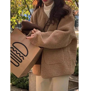 皮毛一体羊羔毛外套女2025年秋冬新款港味复古高级小众设计感棉衣