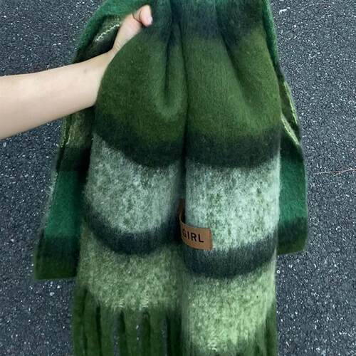 绿色围巾韩系氛围感秋冬拍照百搭高级感加厚保暖围脖2025年新款